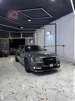 کرایسلەر 300